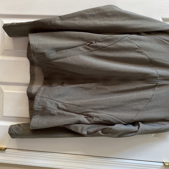 Large Arc’Teryx Workout Jacket - Picture 4 of 6